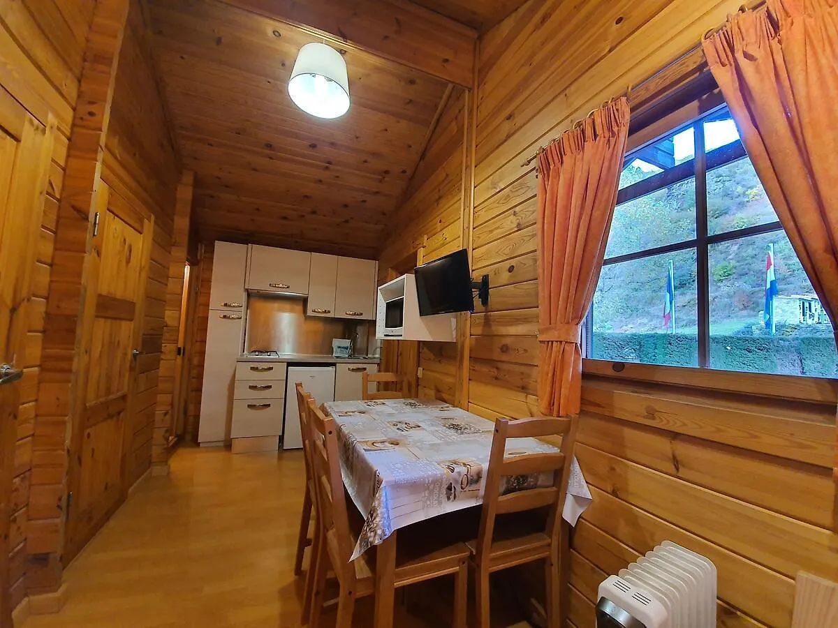 Bungalows Conca De Ter 빌라용가 데 테르 홀리데이파크